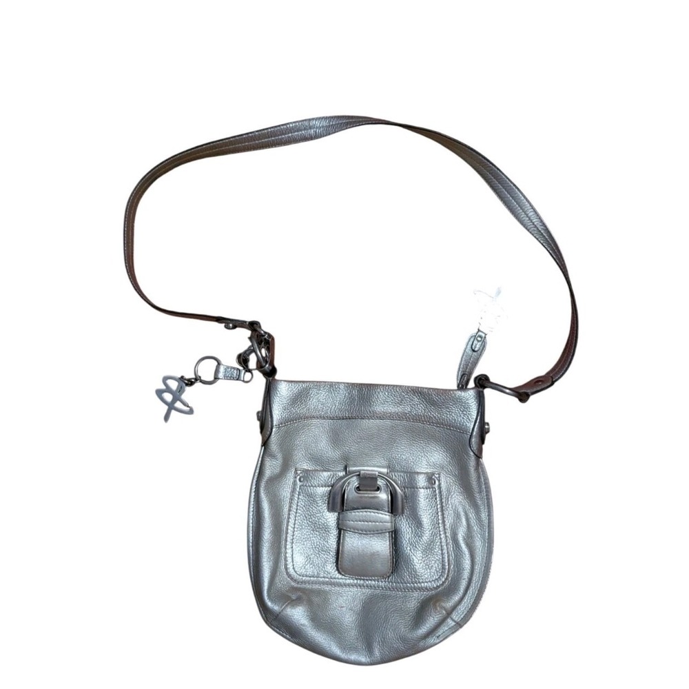 B. Makowsky Silver‎ Metallic Pebbled Leather Crossbody Bag